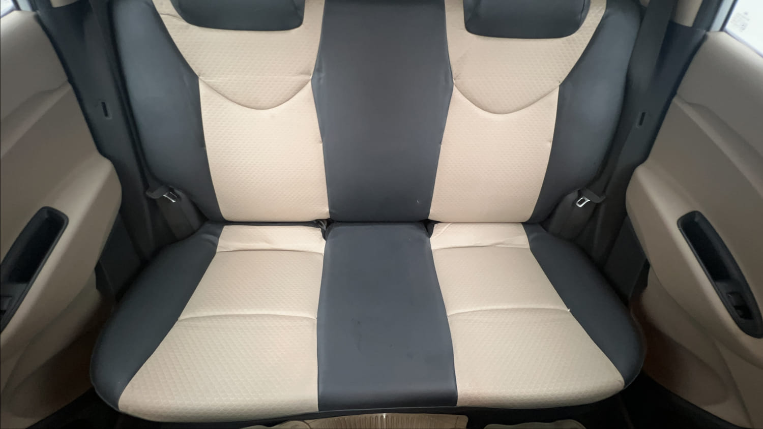 Used 2022 Hyundai Santro Sportz Petrol Manual interior REAR SEAT CONDITION VIEW