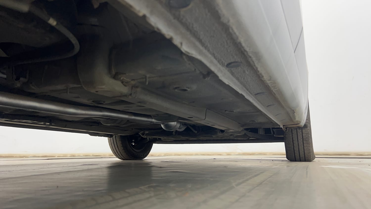 Used 2022 Hyundai Santro Sportz Petrol Manual extra REAR RIGHT UNDERBODY VIEW
