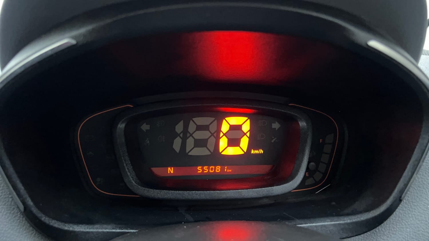 Used 2019 Renault Kwid 1.0 RXT AMT Opt Petrol Automatic interior CLUSTERMETER VIEW