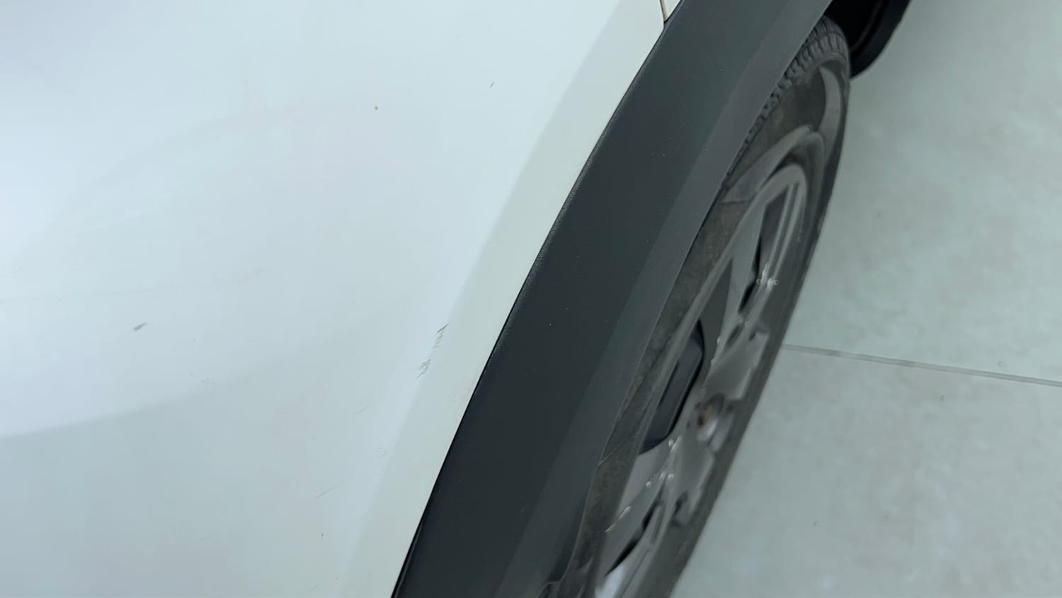 Used 2019 Renault Kwid 1.0 RXT AMT Opt Petrol Automatic dents MINOR SCRATCH