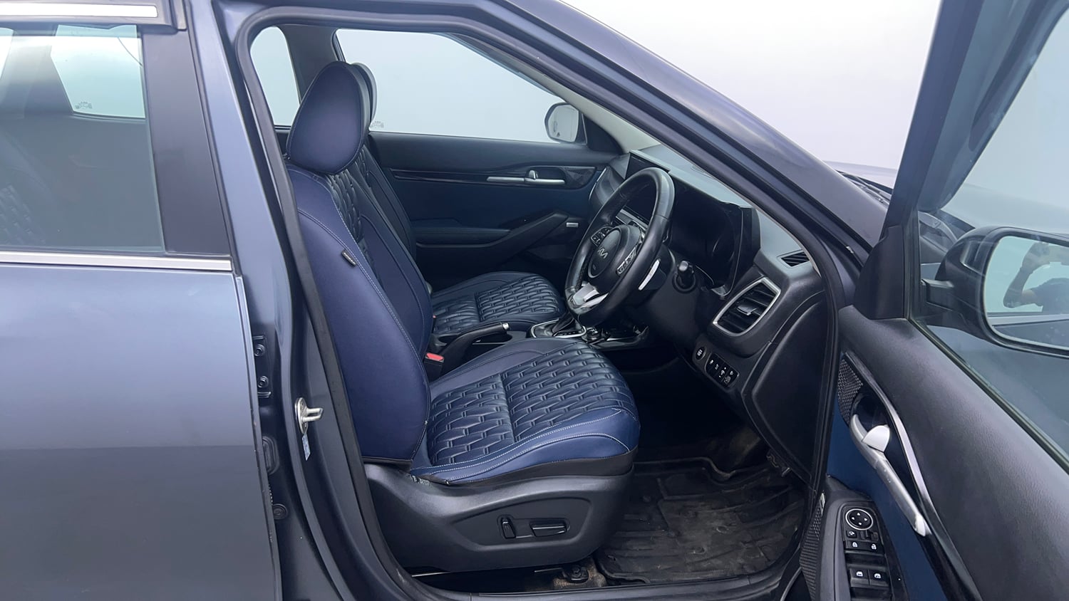 Used 2022 Kia Seltos X Line 1.5 Diesel AT Diesel Automatic interior RIGHT SIDE FRONT DOOR CABIN VIEW
