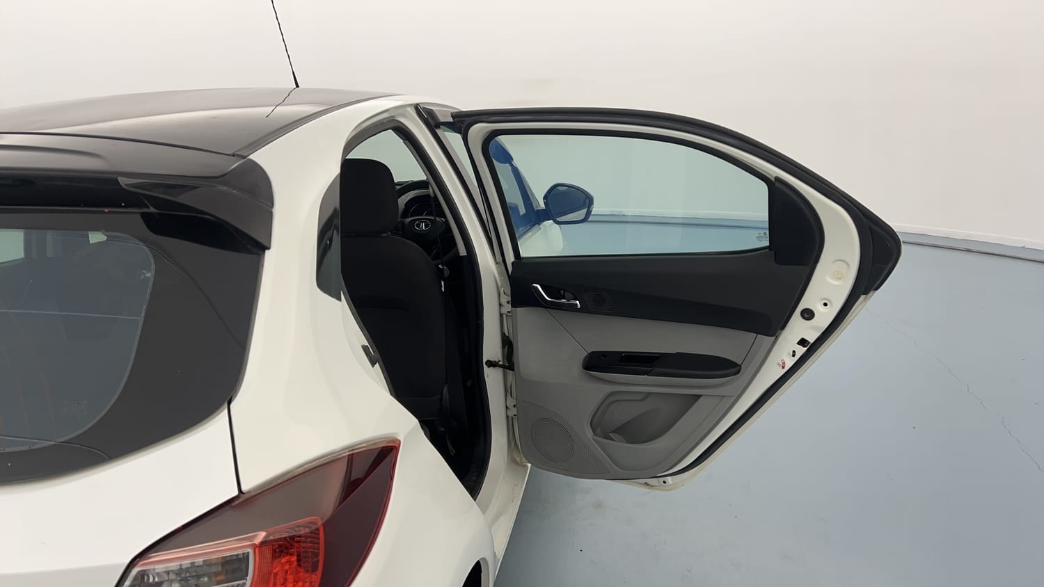 Used 2020 Tata Tiago XZ Plus Dual Tone Petrol Manual interior RIGHT REAR DOOR OPEN VIEW
