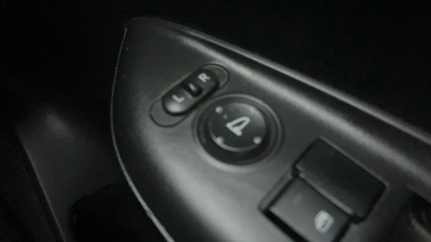 Used 2015 Honda Jazz S AT Petrol Automatic top_features Adjustable ORVM