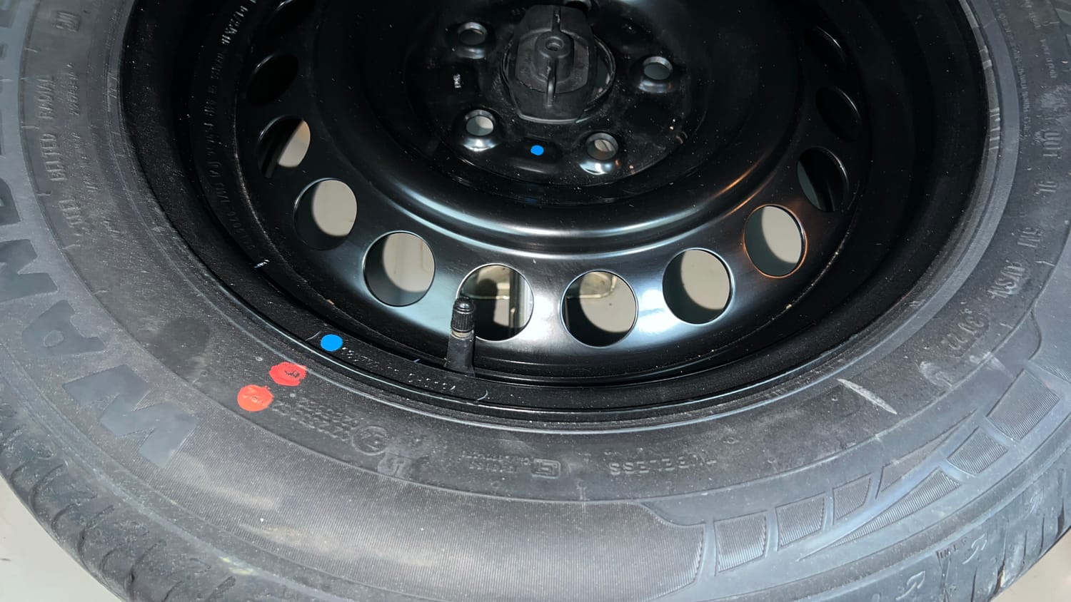 Used 2022 Maruti Suzuki Brezza ZXi Plus AT Petrol Automatic tyres SPARE TYRE VIEW