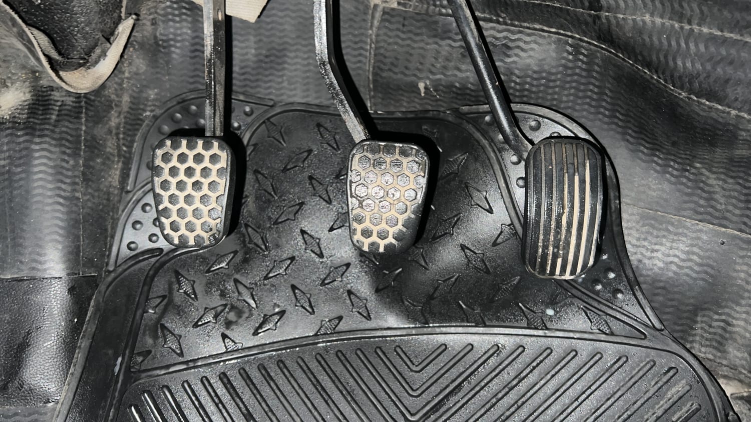 Used 2020 Tata Tiago XZ Plus Dual Tone Petrol Manual interior PEDALS VIEW