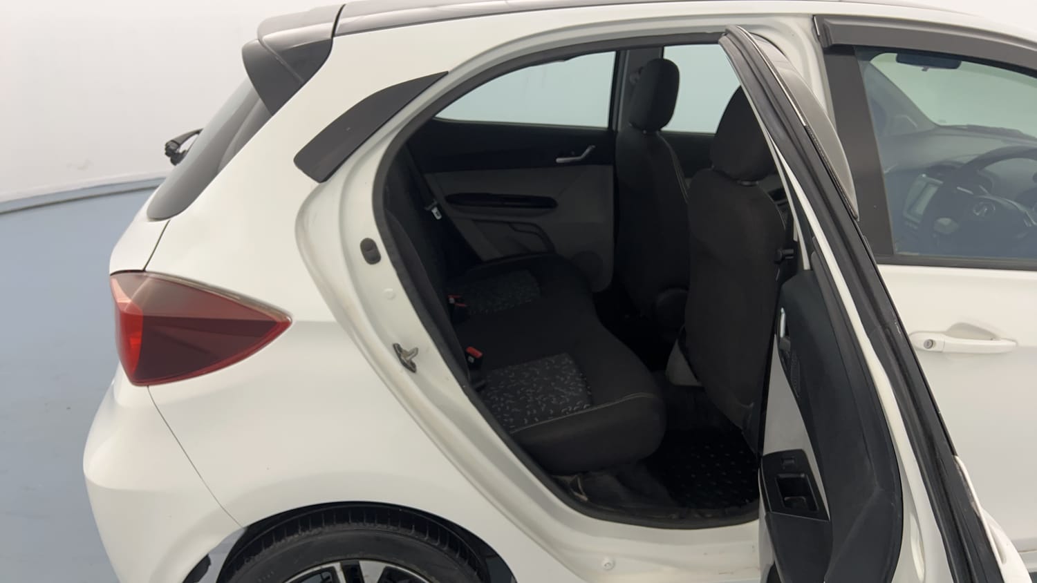 Used 2020 Tata Tiago XZ Plus Dual Tone Petrol Manual interior RIGHT SIDE REAR DOOR CABIN VIEW