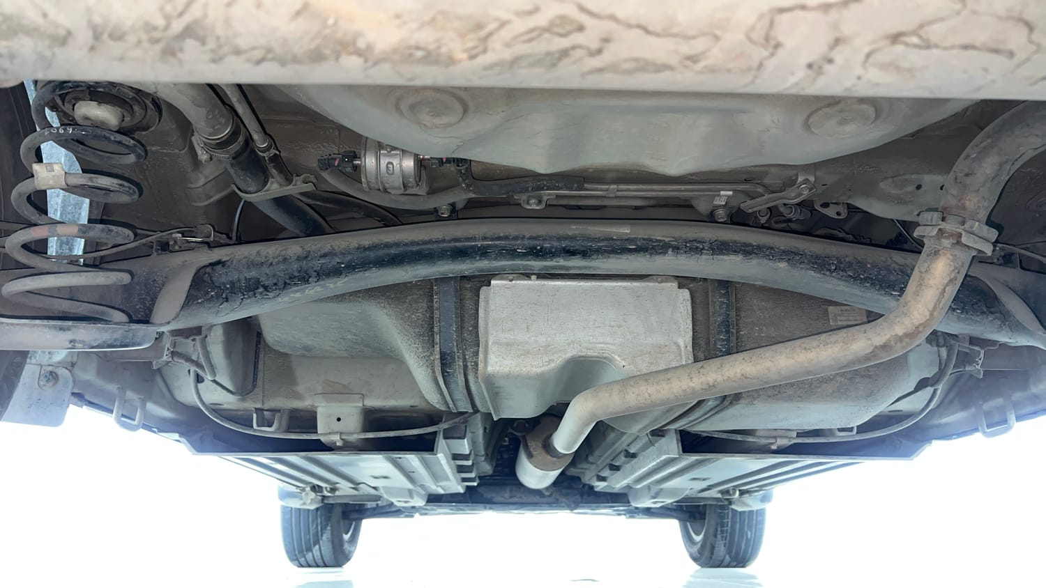 Used 2022 Maruti Suzuki Brezza ZXi Plus AT Petrol Automatic extra REAR UNDERBODY VIEW (TAKEN FROM REAR)