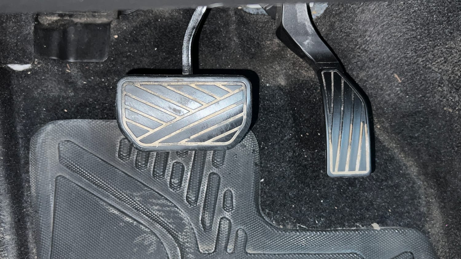 Used 2022 Maruti Suzuki Brezza ZXi Plus AT Petrol Automatic interior PEDALS VIEW