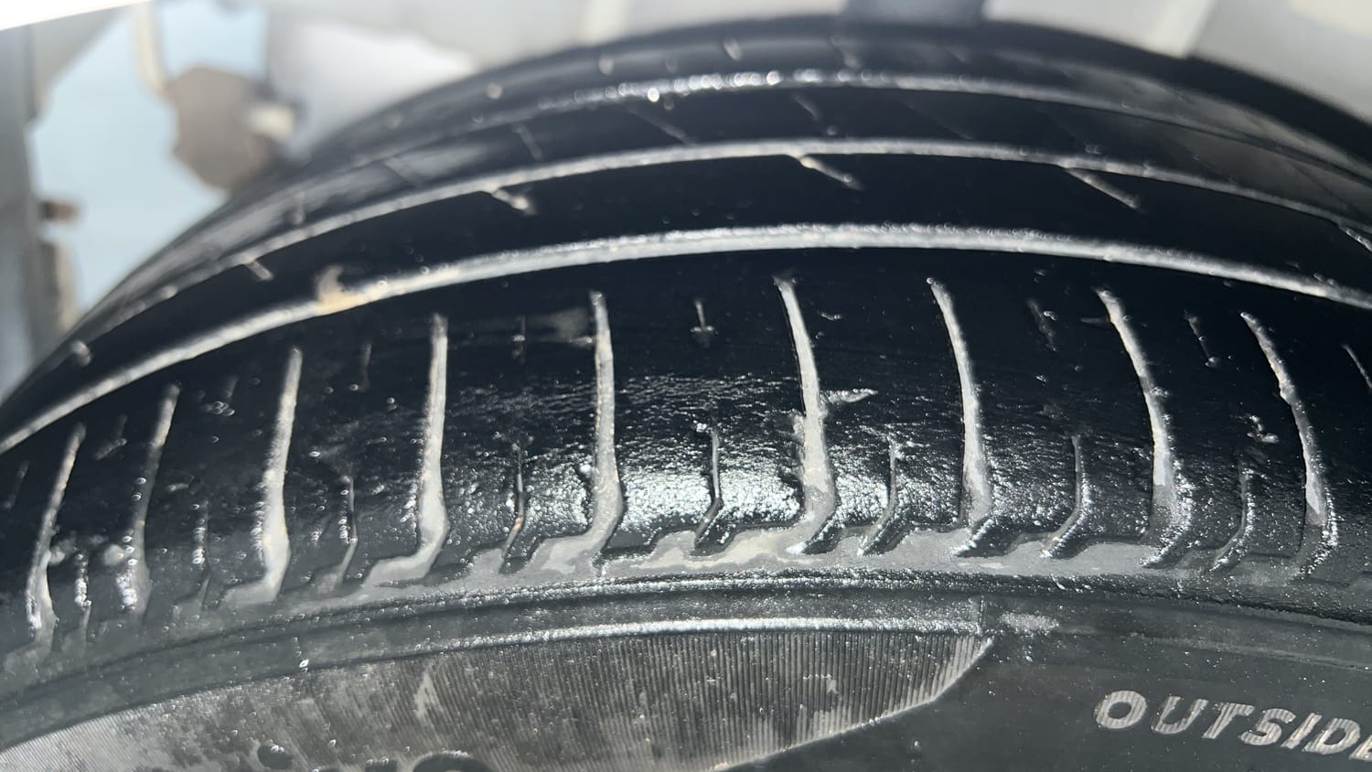 Used 2020 Tata Tiago XZ Plus Dual Tone Petrol Manual tyres RIGHT REAR TYRE TREAD VIEW