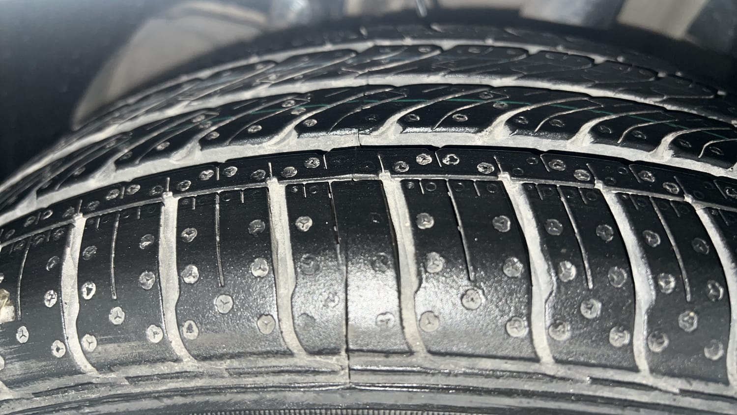 Used 2020 Tata Tiago XZ Plus Dual Tone Petrol Manual tyres LEFT FRONT TYRE TREAD VIEW