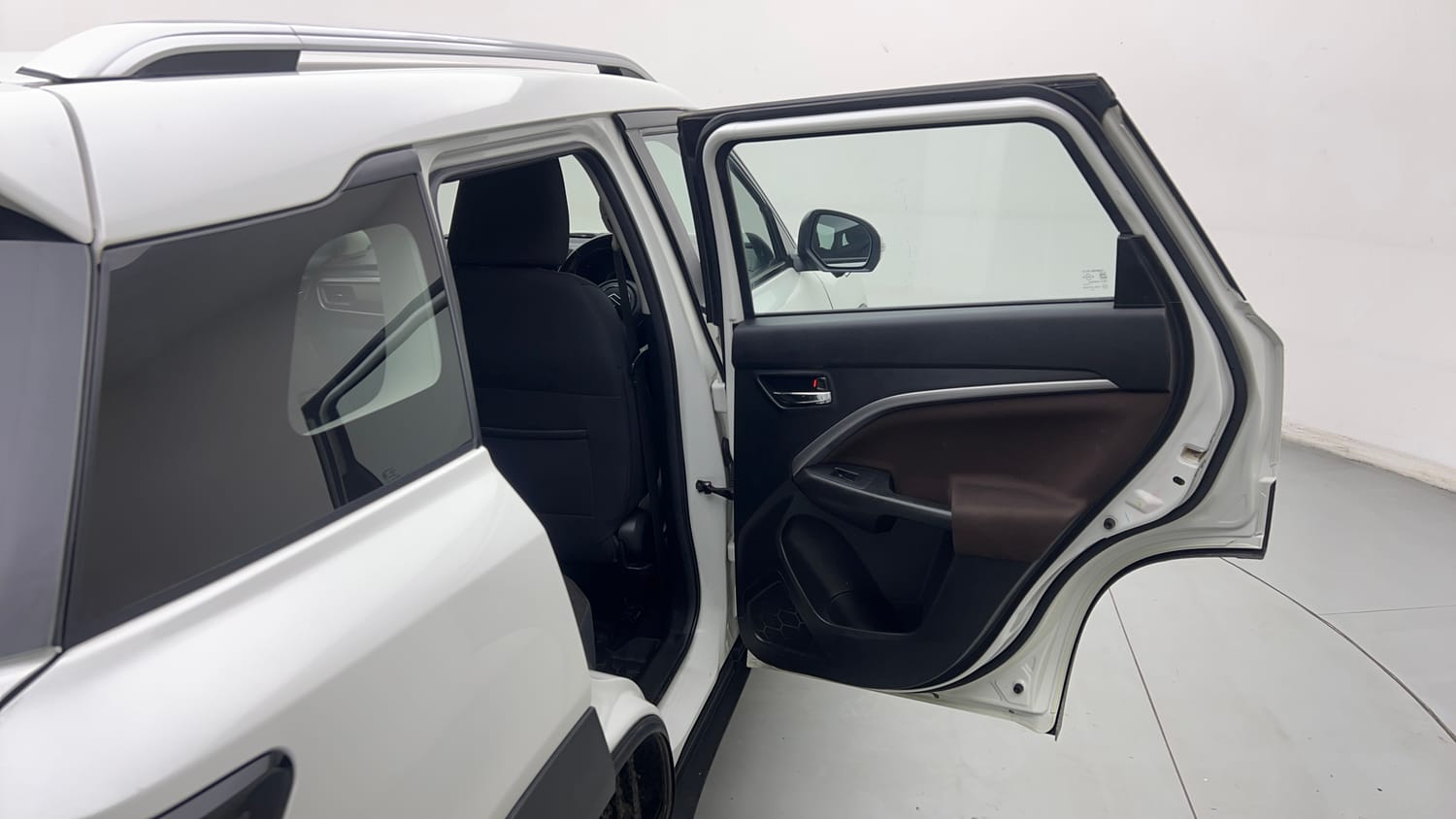 Used 2022 Maruti Suzuki Brezza ZXi Plus AT Petrol Automatic interior RIGHT REAR DOOR OPEN VIEW