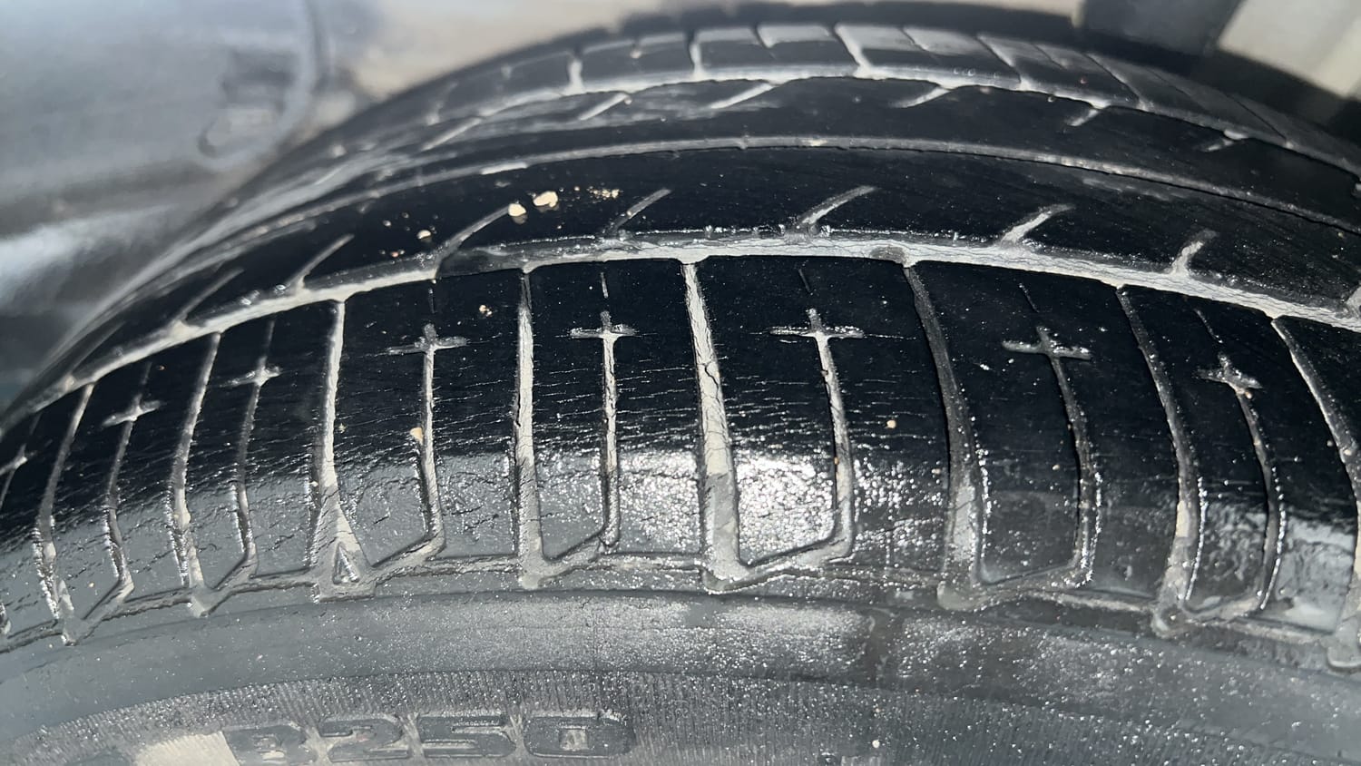 Used 2020 Tata Tiago XZ Plus Dual Tone Petrol Manual tyres LEFT REAR TYRE TREAD VIEW