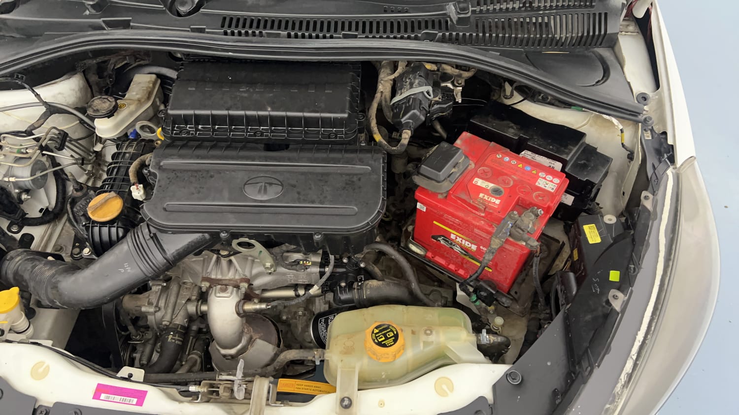Used 2020 Tata Tiago XZ Plus Dual Tone Petrol Manual engine ENGINE LEFT SIDE VIEW