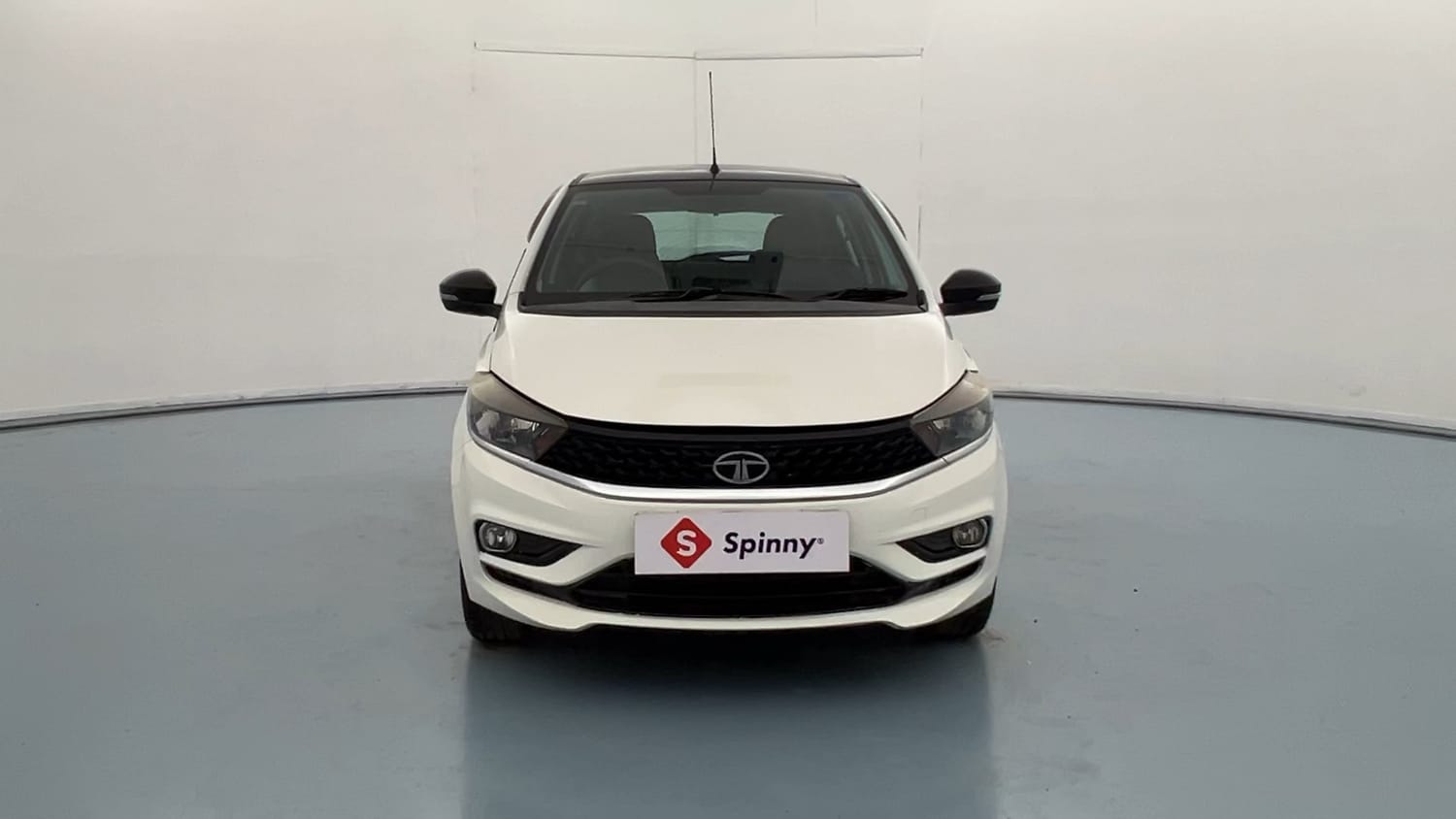 Used 2020 Tata Tiago XZ Plus Dual Tone Petrol Manual exterior FRONT VIEW