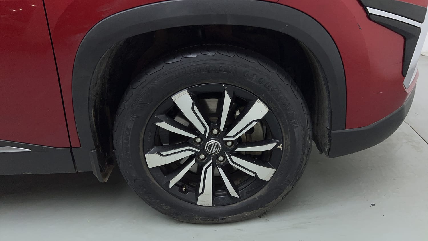 Used 2020 MG Motors Hector Sharp 1.5 DCT Petrol Petrol Automatic tyres RIGHT FRONT TYRE RIM VIEW