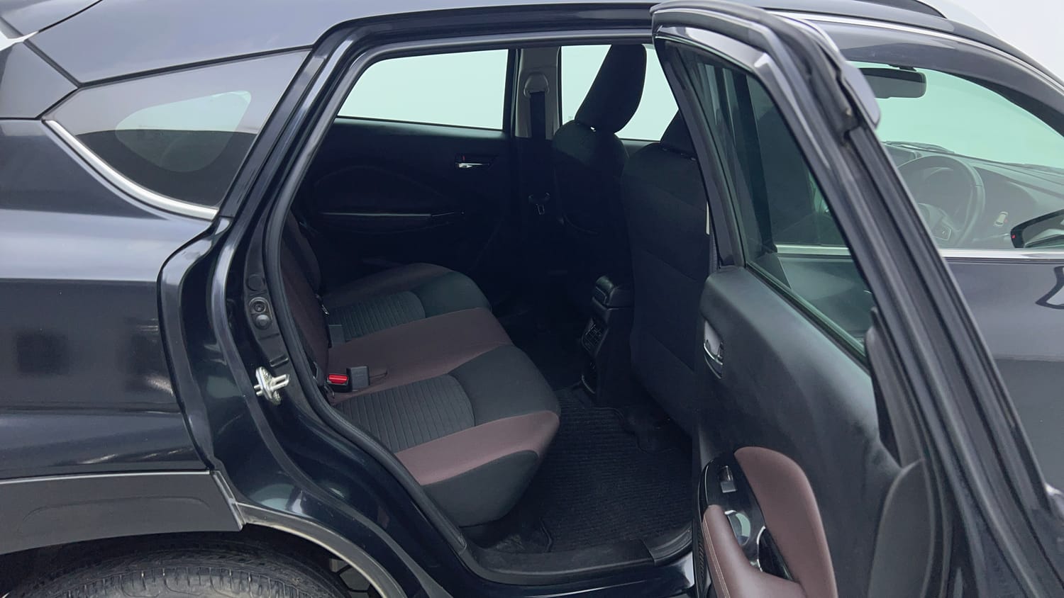 Used 2024 Maruti Suzuki Fronx Alpha 1.0L Turbo 6 AT Petrol Automatic interior RIGHT SIDE REAR DOOR CABIN VIEW
