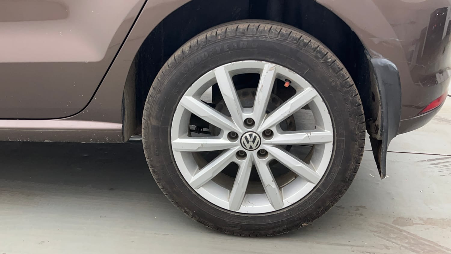 Used 2019 Volkswagen Polo Highline Plus 1.5 (D) 16 Alloy Diesel Manual tyres LEFT REAR TYRE RIM VIEW
