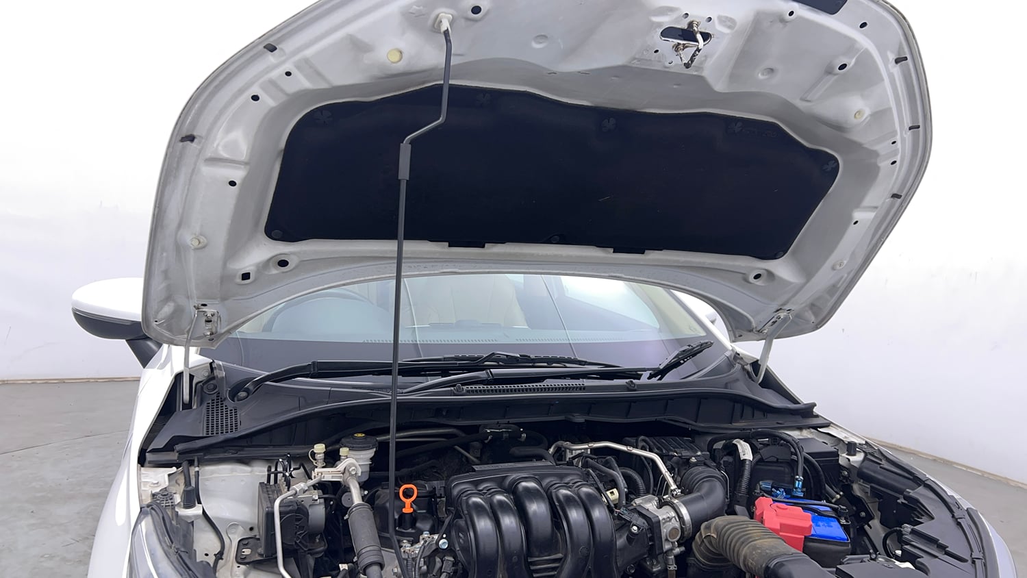 Used 2023 Honda City ZX Petrol MT Petrol Manual engine ENGINE RIGHT SIDE HINGE & APRON VIEW