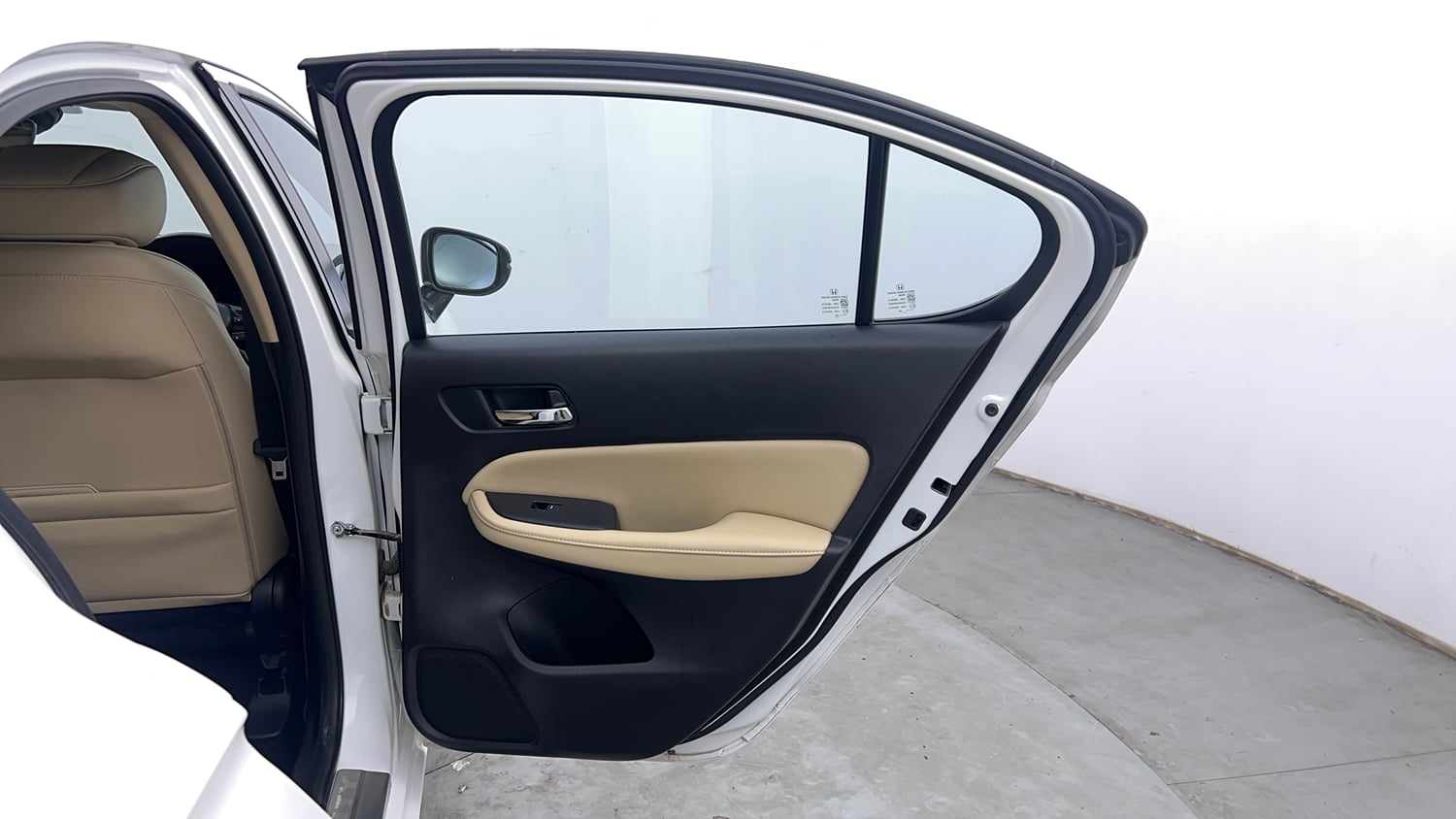 Used 2023 Honda City ZX Petrol MT Petrol Manual interior RIGHT REAR DOOR OPEN VIEW