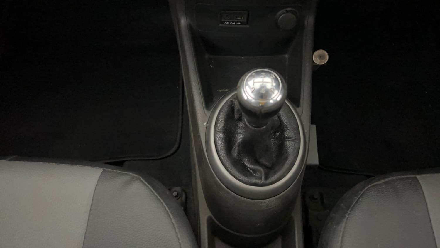 Used 2014 Hyundai i20 Sportz 1.2 Petrol Manual interior GEAR  KNOB VIEW