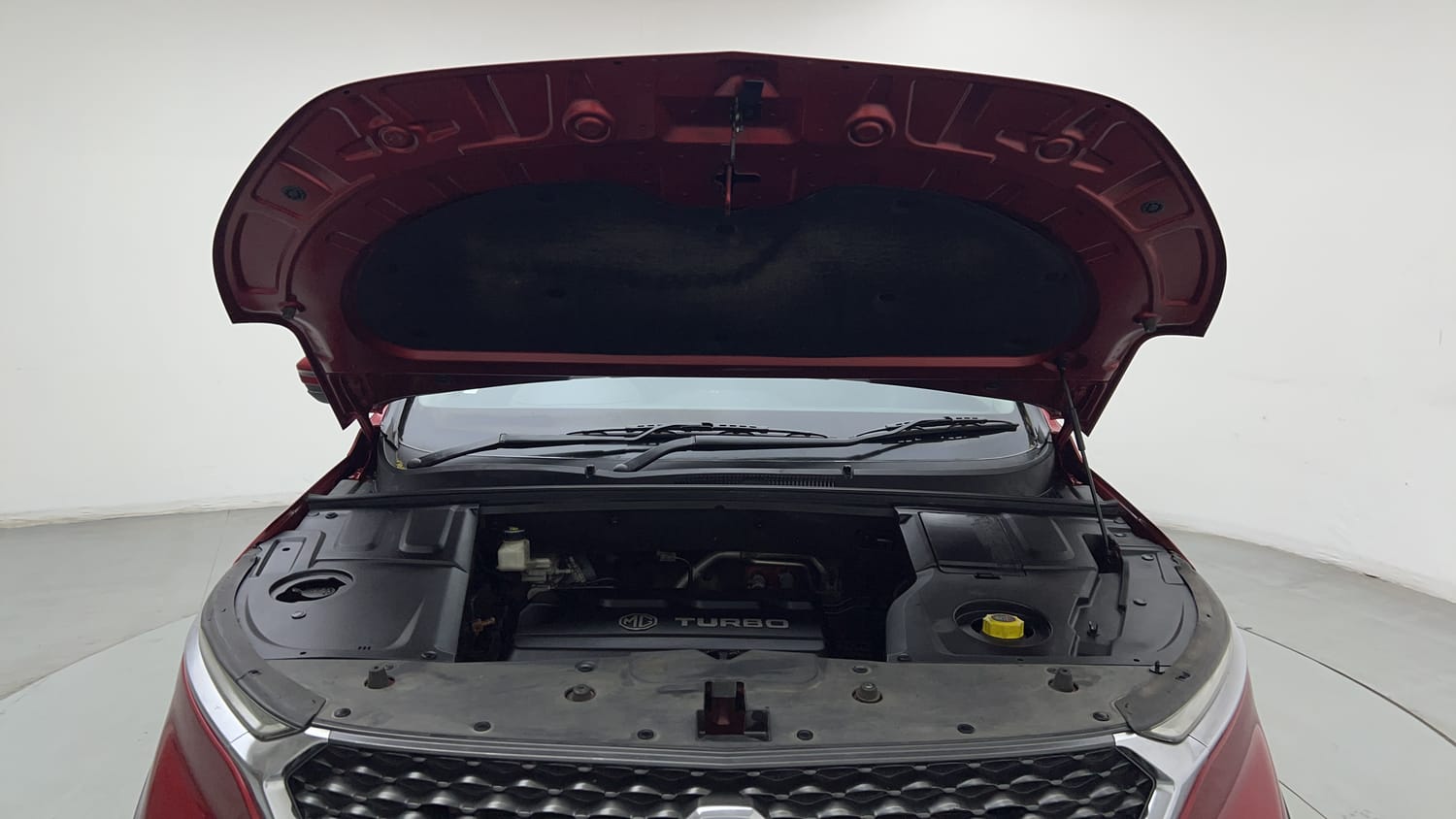Used 2020 MG Motors Hector Sharp 1.5 DCT Petrol Petrol Automatic engine ENGINE & BONNET OPEN FRONT VIEW