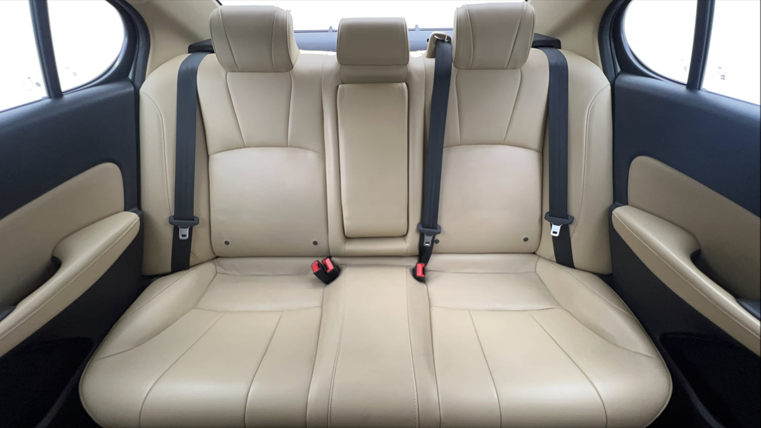 Used 2023 Honda City ZX Petrol MT Petrol Manual interior REAR SEAT CONDITION VIEW