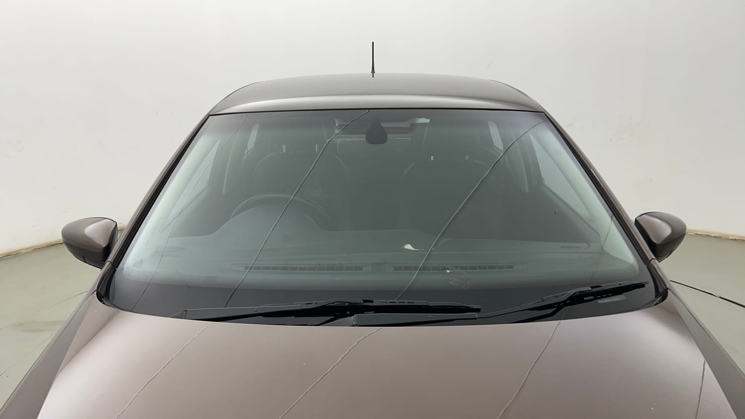 Used 2019 Volkswagen Polo Highline Plus 1.5 (D) 16 Alloy Diesel Manual exterior FRONT WINDSHIELD VIEW