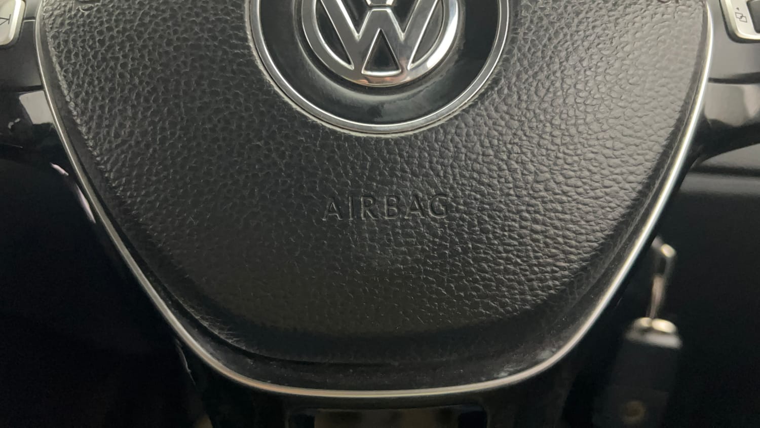 Used 2019 Volkswagen Polo Highline Plus 1.5 (D) 16 Alloy Diesel Manual top_features Airbags