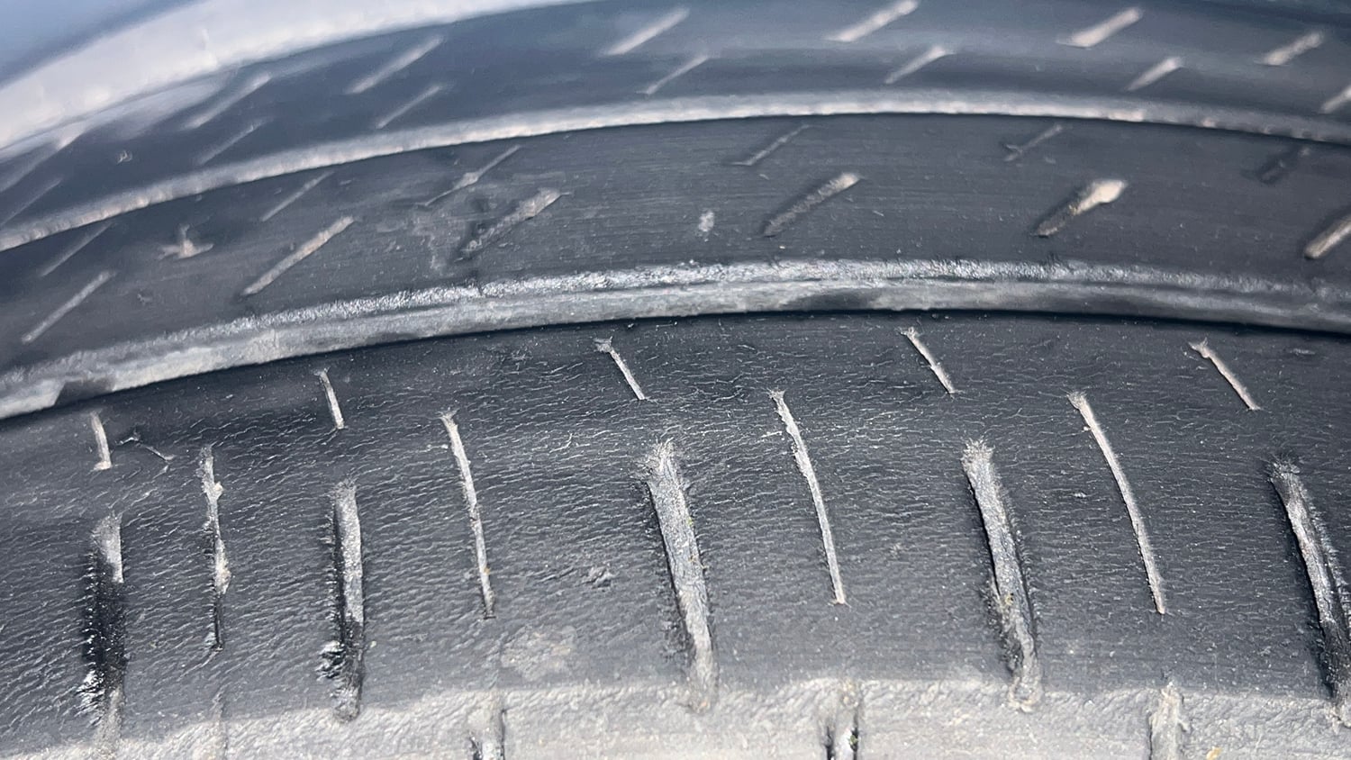 Used 2023 Honda City ZX Petrol MT Petrol Manual tyres LEFT FRONT TYRE TREAD VIEW