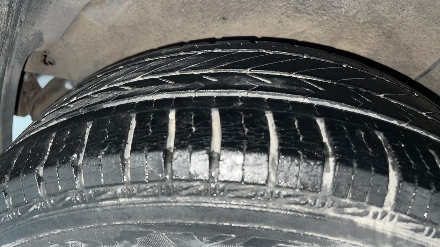 Used 2014 Hyundai i20 Sportz 1.2 Petrol Manual tyres RIGHT REAR TYRE TREAD VIEW