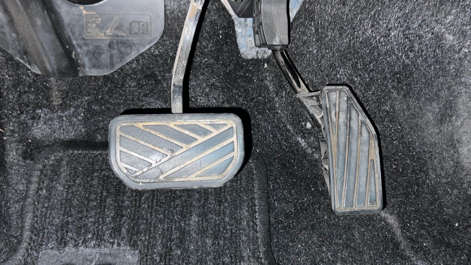 Used 2024 Maruti Suzuki Fronx Alpha 1.0L Turbo 6 AT Petrol Automatic interior PEDALS VIEW