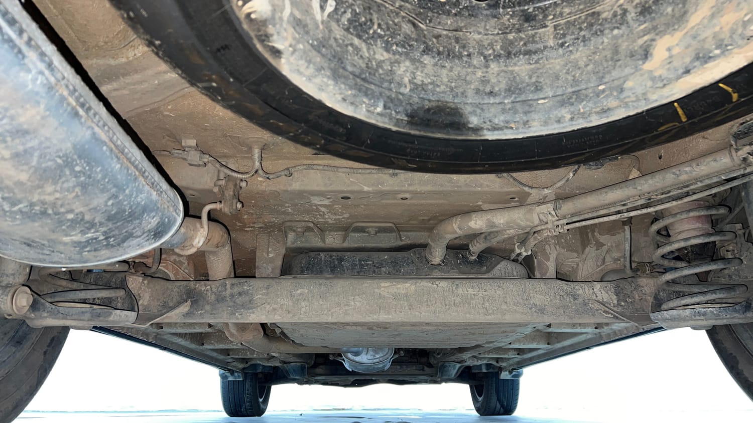 Used 2020 MG Motors Hector Sharp 1.5 DCT Petrol Petrol Automatic extra REAR UNDERBODY VIEW (TAKEN FROM REAR)