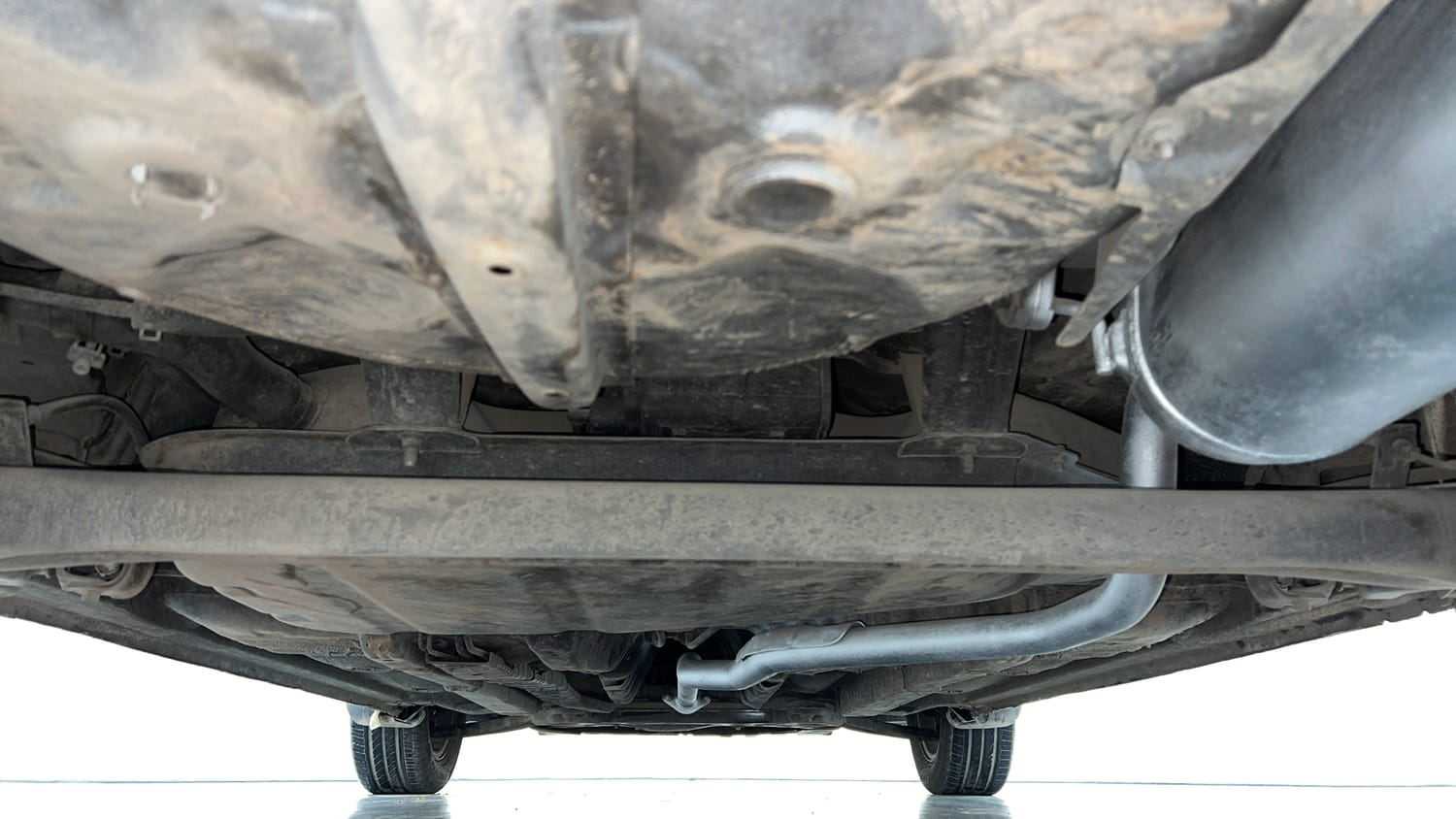 Used 2014 Hyundai i20 Sportz 1.2 Petrol Manual extra REAR UNDERBODY VIEW (TAKEN FROM REAR)