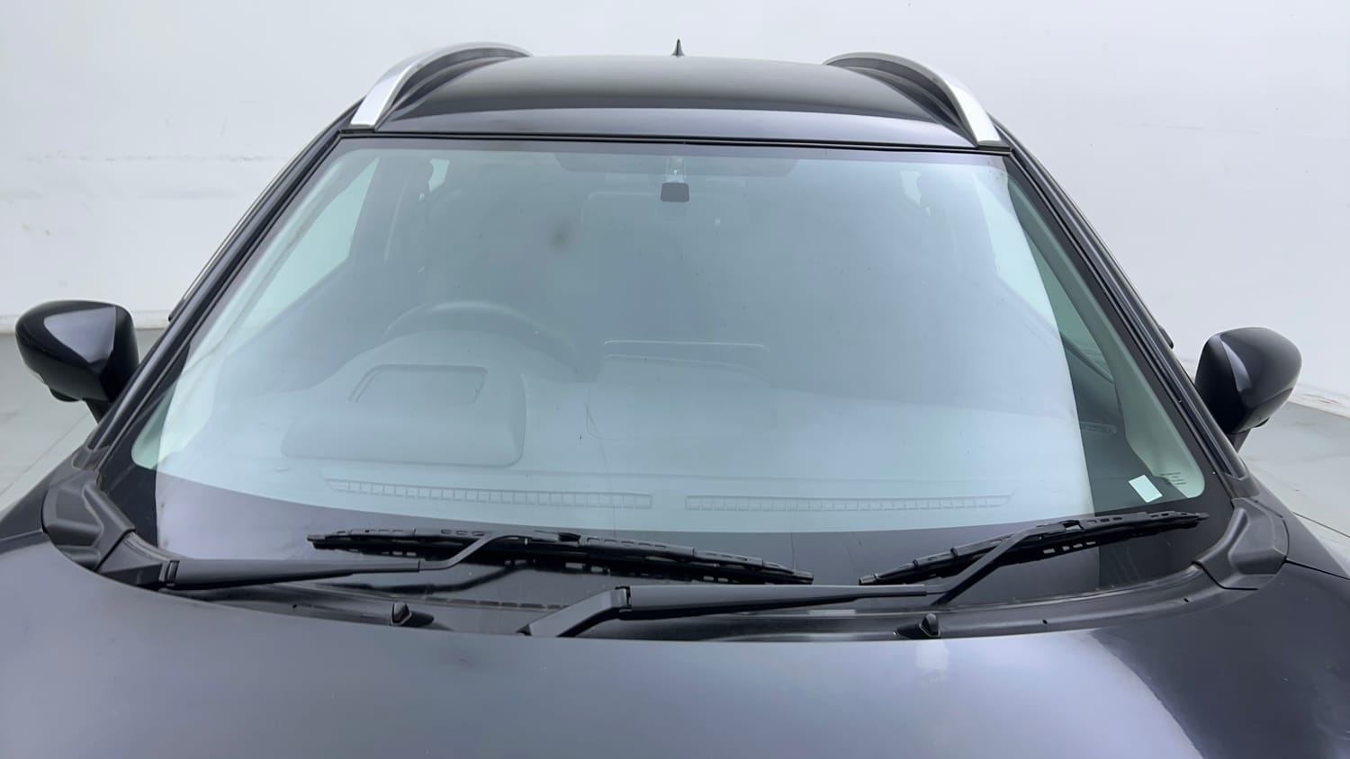 Used 2024 Maruti Suzuki Fronx Alpha 1.0L Turbo 6 AT Petrol Automatic exterior FRONT WINDSHIELD VIEW