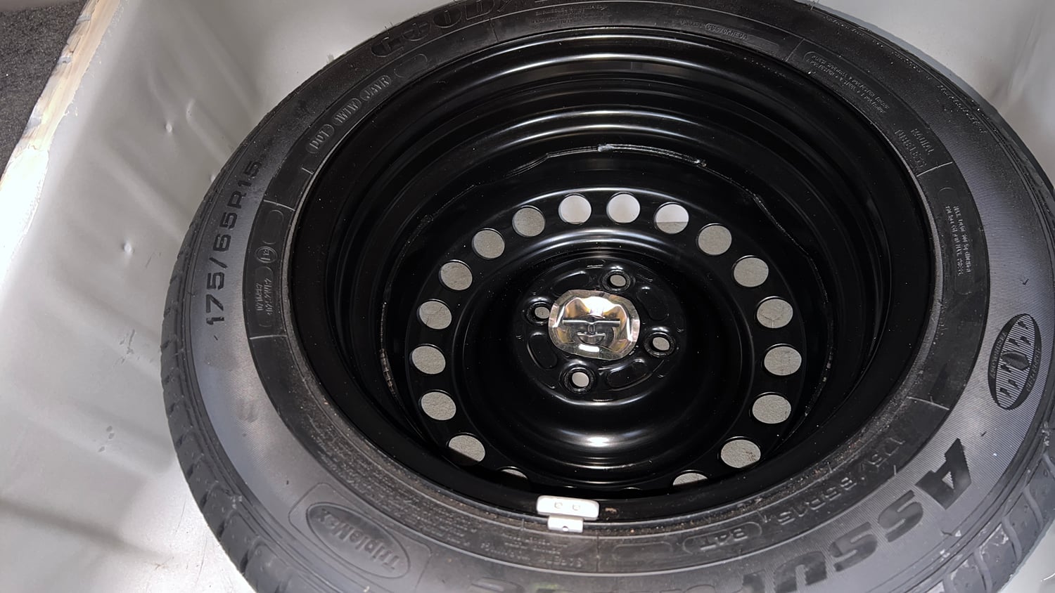 Used 2023 Honda City ZX Petrol MT Petrol Manual tyres SPARE TYRE VIEW