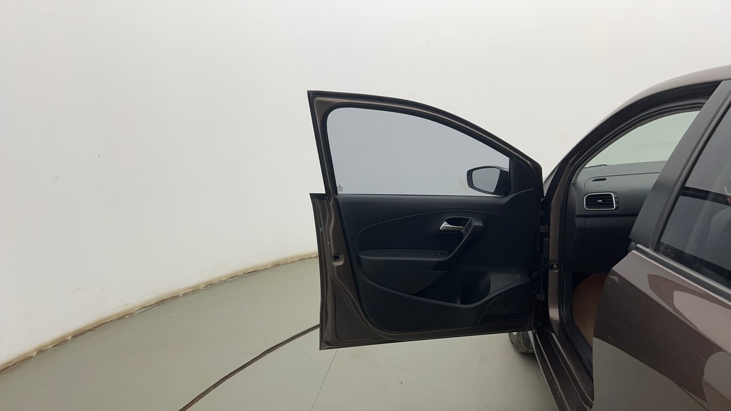 Used 2019 Volkswagen Polo Highline Plus 1.5 (D) 16 Alloy Diesel Manual interior LEFT FRONT DOOR OPEN VIEW
