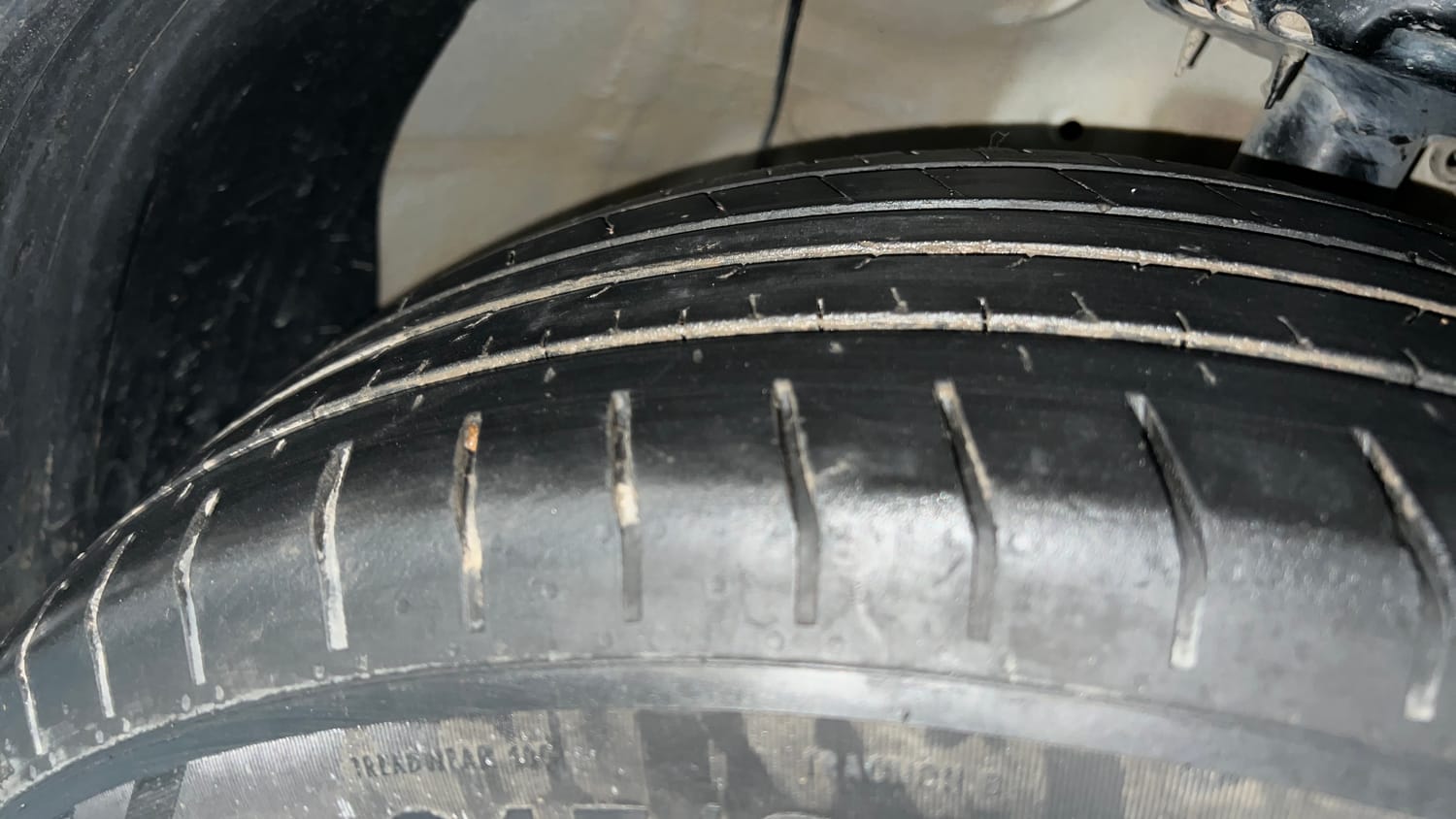 Used 2022 Hyundai Creta SX 1.5 Petrol Petrol Manual tyres RIGHT FRONT TYRE TREAD VIEW
