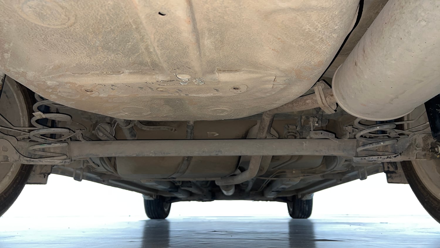 Used 2021 Maruti Suzuki Ciaz Alpha Hybrid 1.5 Petrol Manual extra REAR UNDERBODY VIEW (TAKEN FROM REAR)