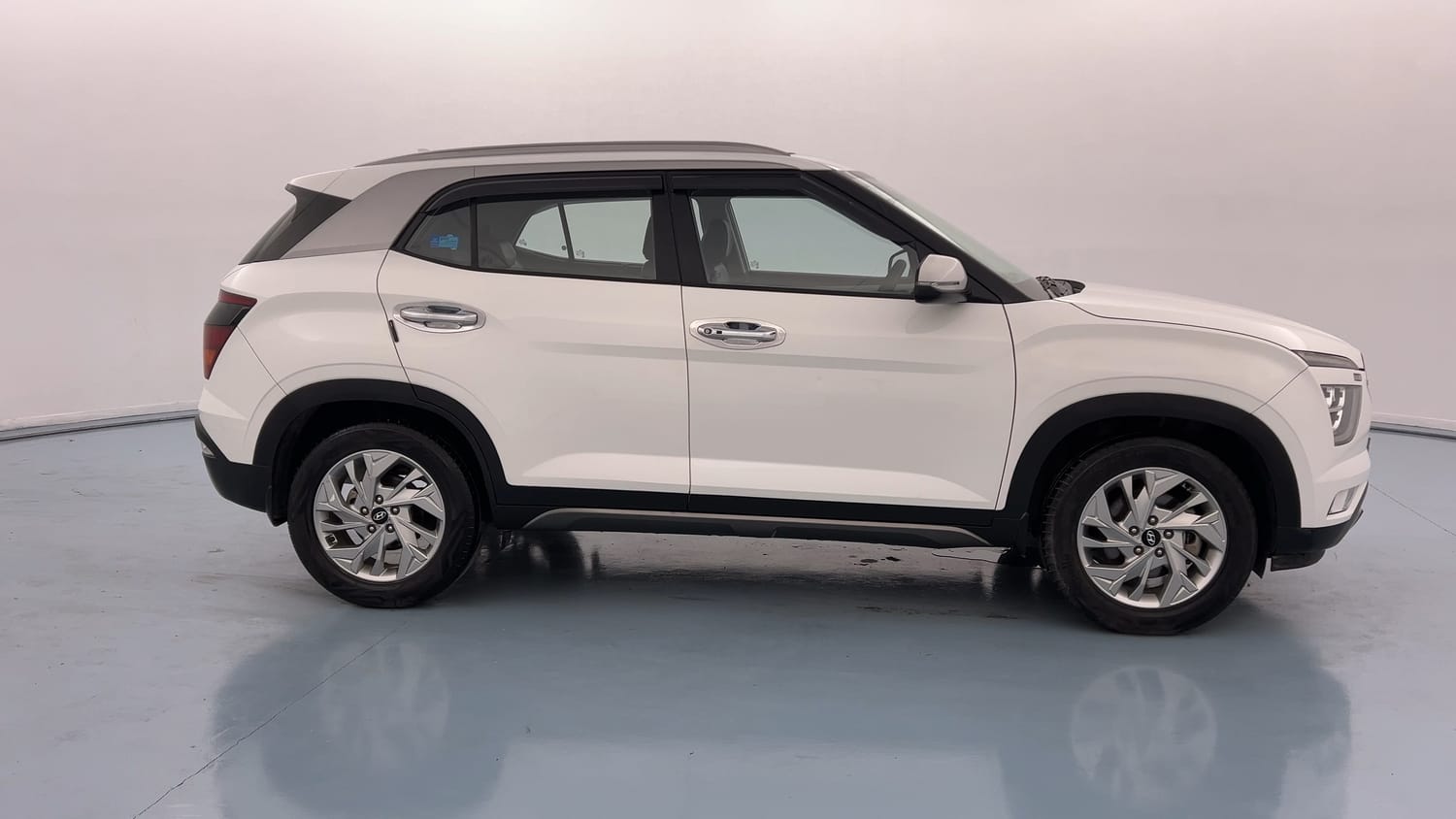 Used 2022 Hyundai Creta SX 1.5 Petrol Petrol Manual exterior RIGHT SIDE VIEW