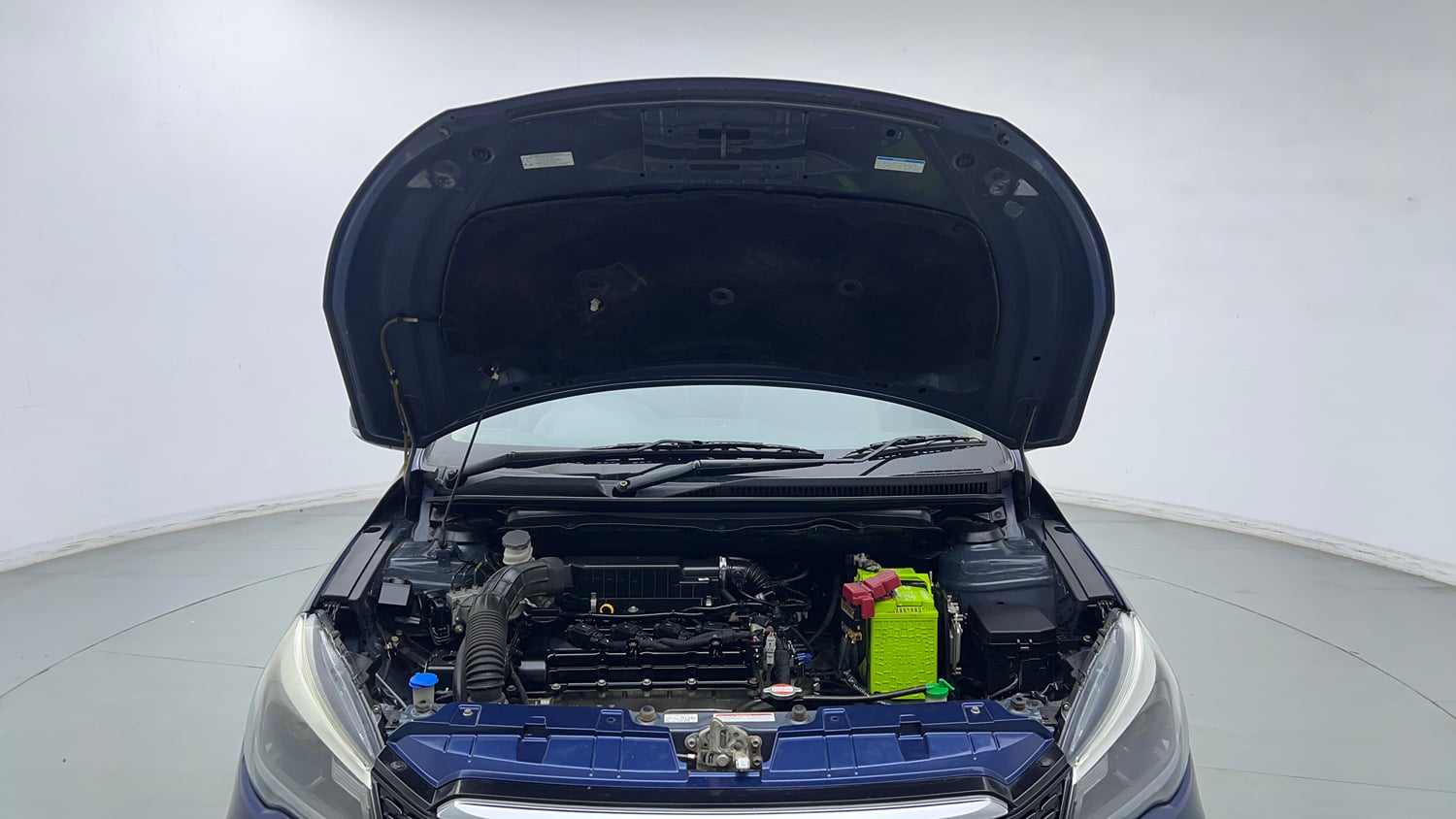 Used 2021 Maruti Suzuki Ciaz Alpha Hybrid 1.5 Petrol Manual engine ENGINE & BONNET OPEN FRONT VIEW