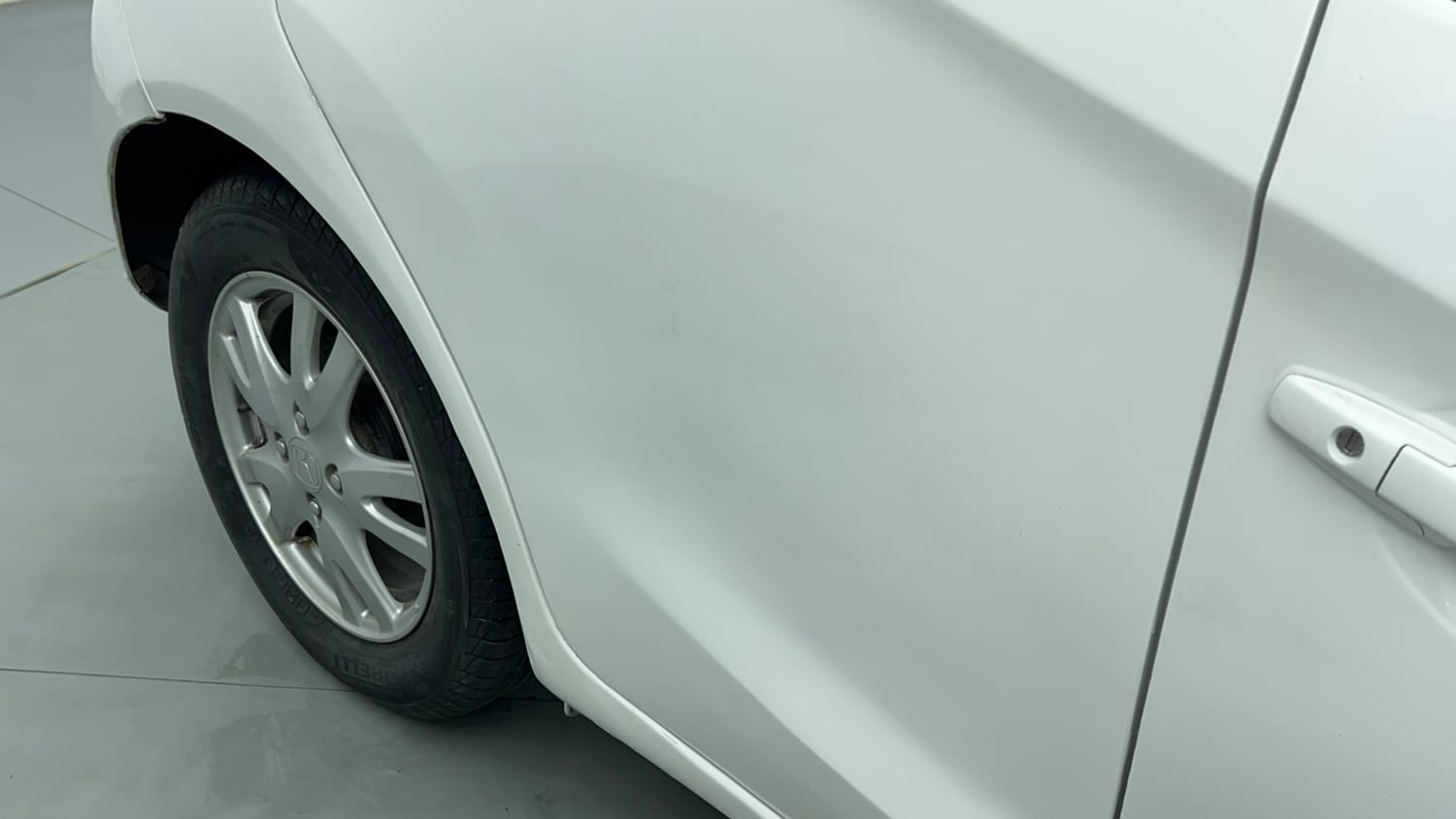 Used 2013 Honda Brio VX MT Petrol Manual dents MINOR SCRATCH