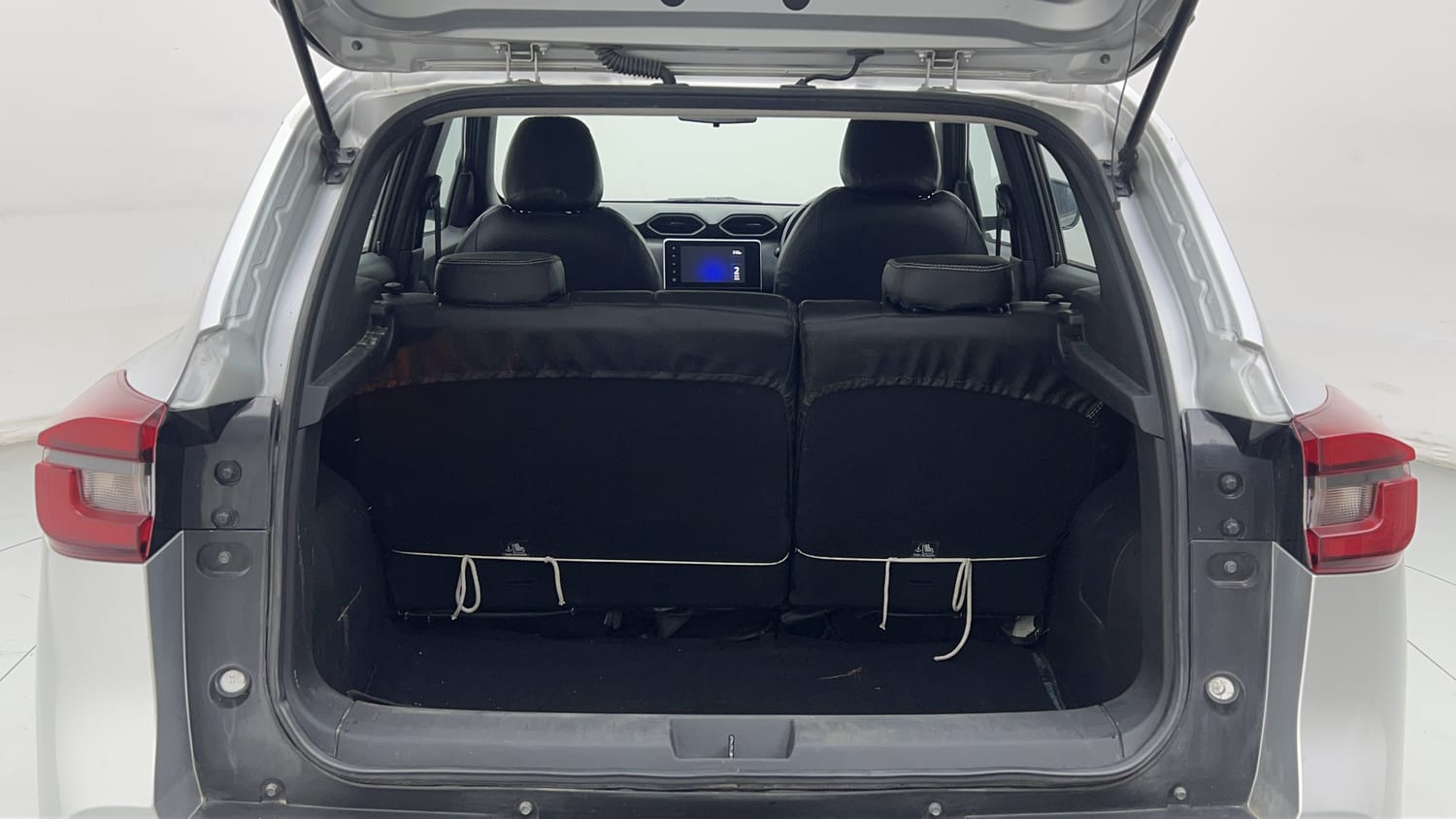 Used 2023 Nissan Magnite XV Premium Petrol Manual interior DICKY INSIDE VIEW
