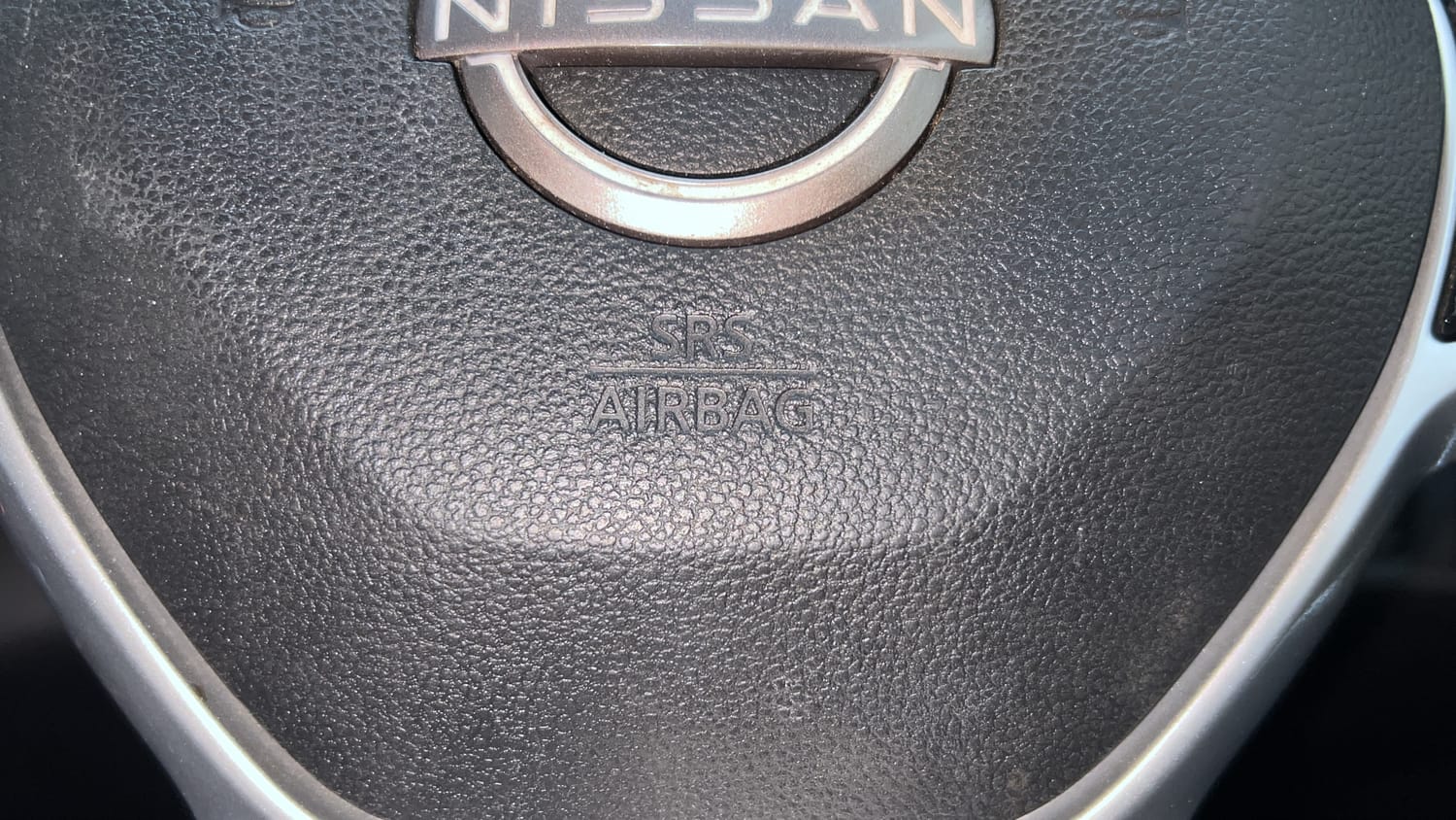 Used 2023 Nissan Magnite XV Premium Petrol Manual top_features Airbags