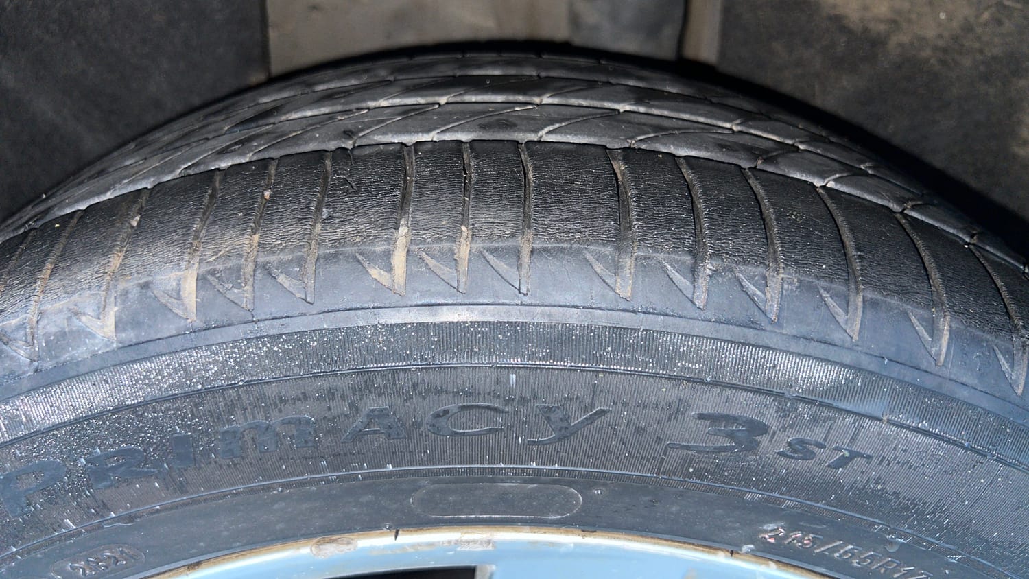 Used 2016 Skoda Superb L&K TDI AT Diesel Automatic tyres LEFT REAR TYRE TREAD VIEW