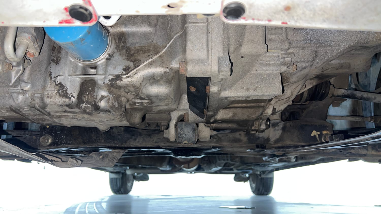 Used 2013 Honda Brio VX MT Petrol Manual extra FRONT LEFT UNDERBODY VIEW