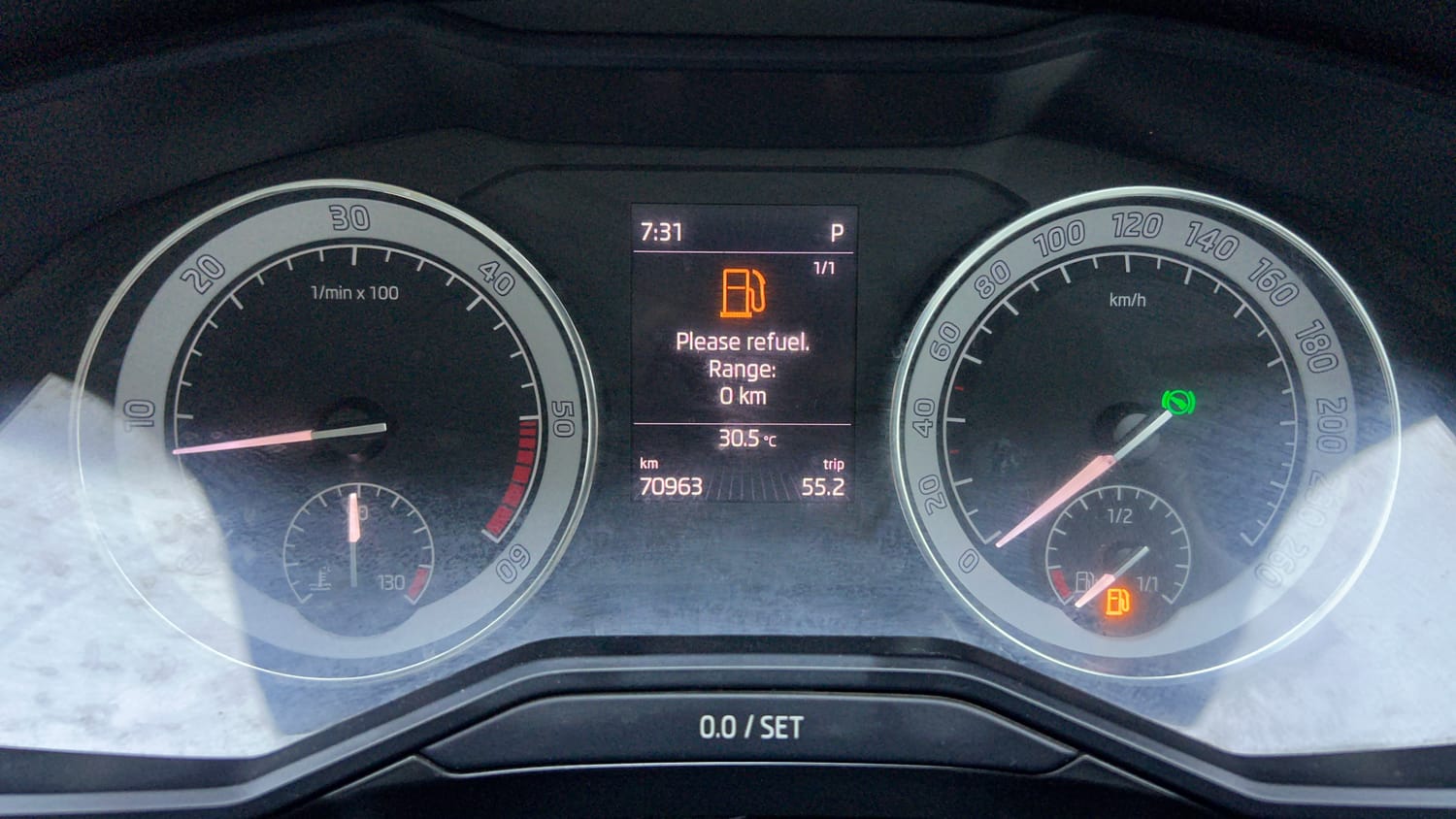 Used 2016 Skoda Superb L&K TDI AT Diesel Automatic interior CLUSTERMETER VIEW