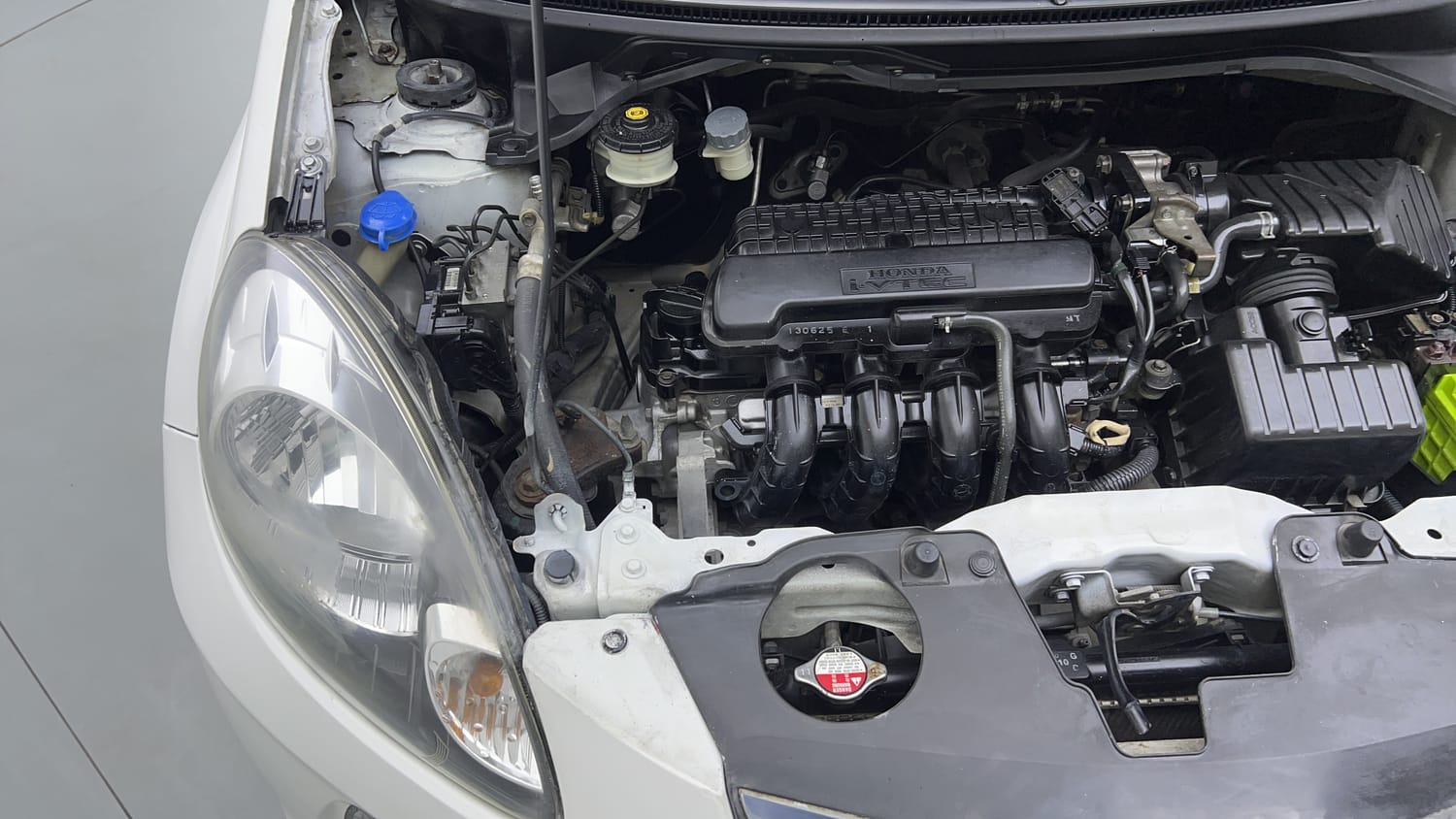 Used 2013 Honda Brio VX MT Petrol Manual engine ENGINE RIGHT SIDE VIEW