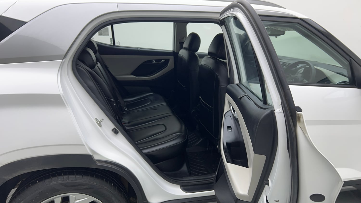 Used 2023 Hyundai Creta SX 1.5 Diesel Diesel Manual interior RIGHT SIDE REAR DOOR CABIN VIEW