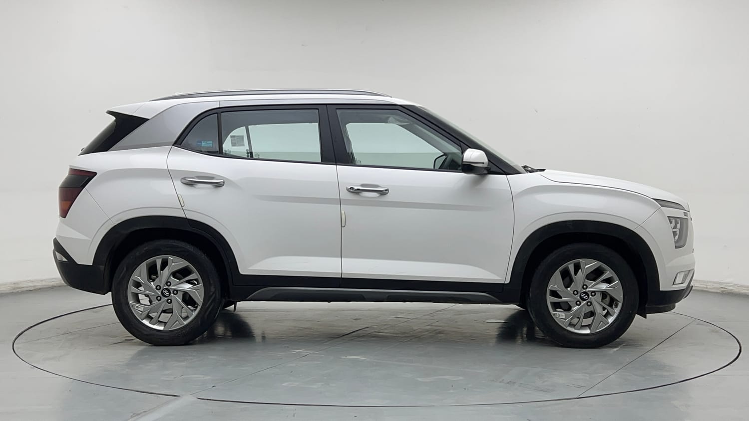 Used 2023 Hyundai Creta SX 1.5 Diesel Diesel Manual exterior RIGHT SIDE VIEW