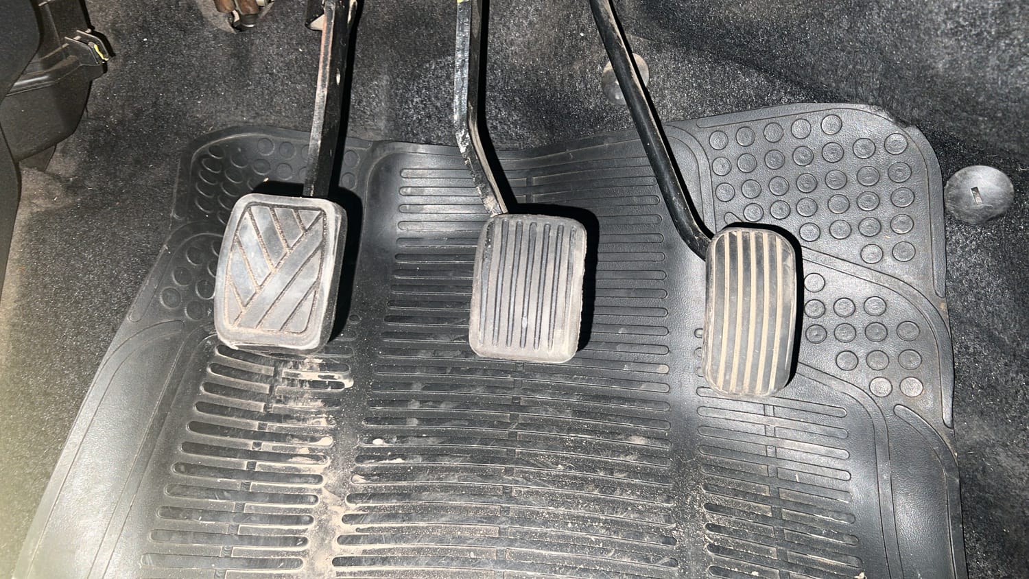 Used 2018 Tata Tiago Revotron XE Petrol Manual interior PEDALS VIEW